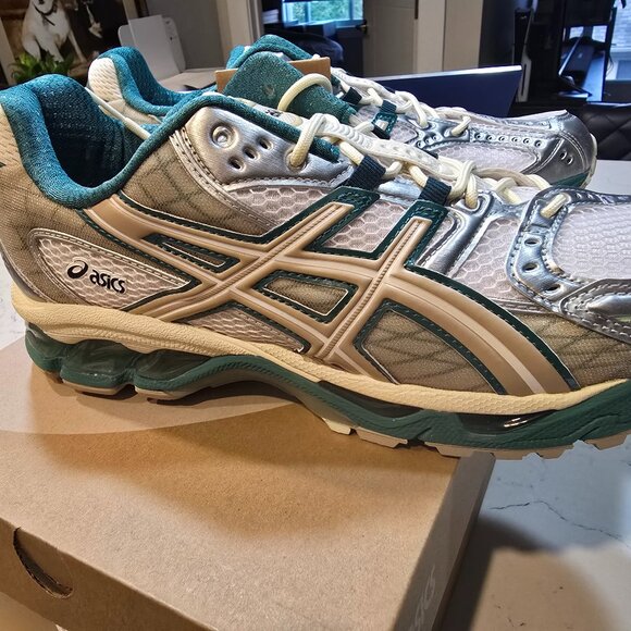 Asics Sportstyle Gel-Nimbus 10.1 Rainy Lake Running Men Shoes 1203A543-102 SZ 10 - Picture 1 of 15
